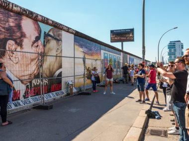 Berlinmuren vegg minnesmerke Berlin Tyskland